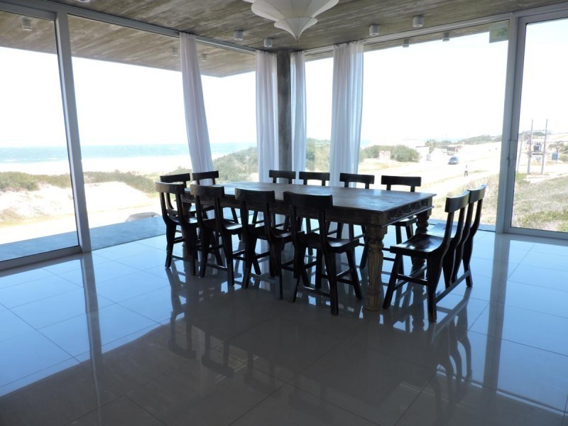 Casa en alquiler con vistas al mar 
